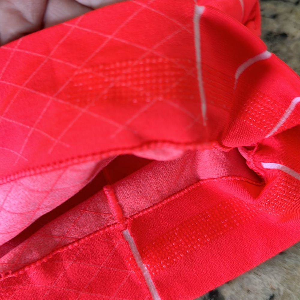 ⭐️Bundle of 3⭐️ Athleta Racerback Tank Tops size XS - Picture 3 of 5